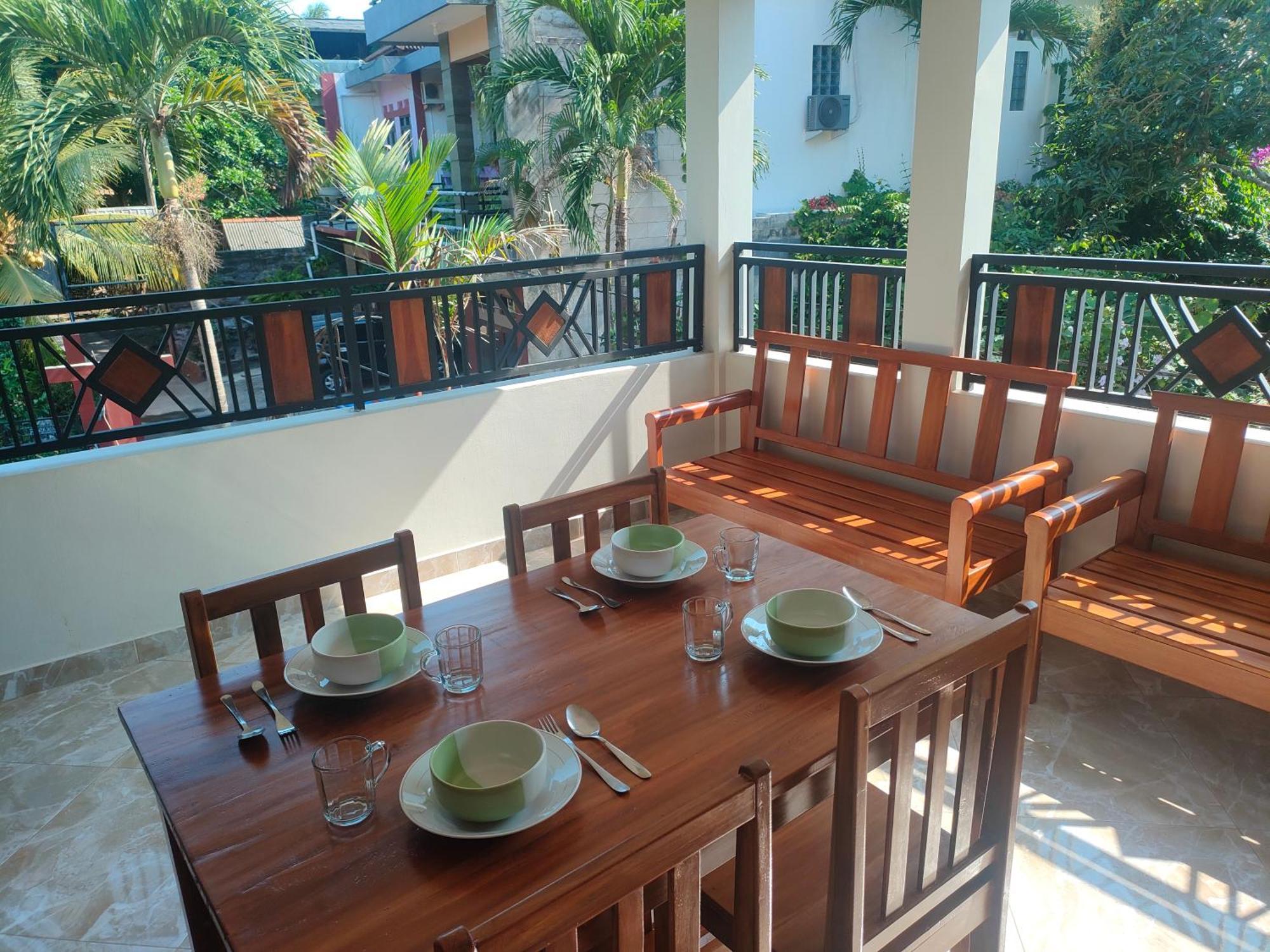 Mango Guesthouse Pangandaran Buitenkant foto